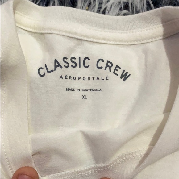 A floral shirt! - Picture 2 of 4